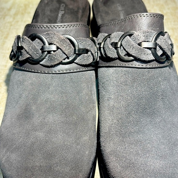 G.H. Bass & Co. Gray Suede Leather Clog Mules in Like New Condition! - Picture 9 of 11